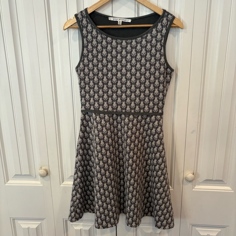 Max Studio Gray And White‎ Butterfly Dress Size XS